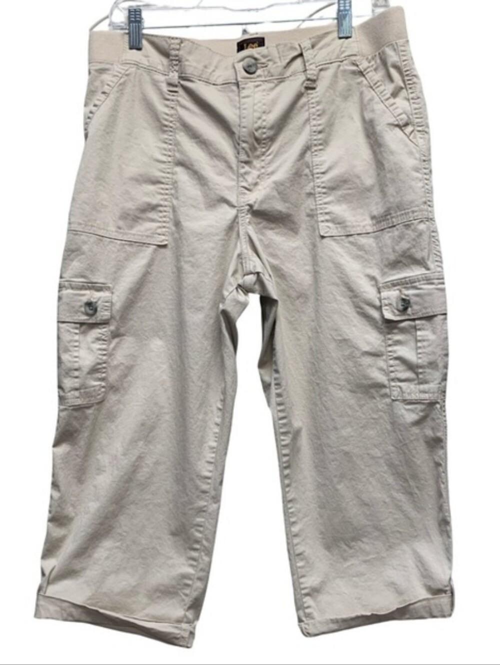 Lee Women Beige Cargo Capri Pants